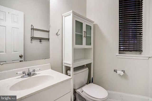 12 RHODE ISLAND AVE NW, Washington, DC 20001