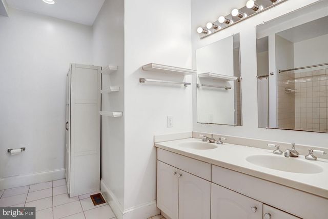 12 RHODE ISLAND AVE NW, Washington, DC 20001