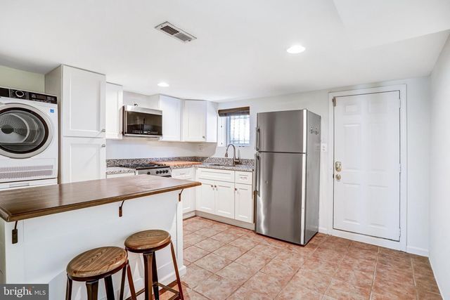 12 RHODE ISLAND AVE NW, Washington, DC 20001