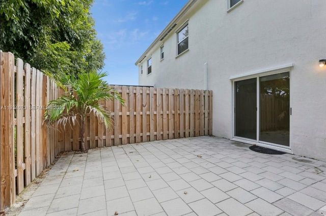 2645 SE 17th St, Homestead, FL 33035