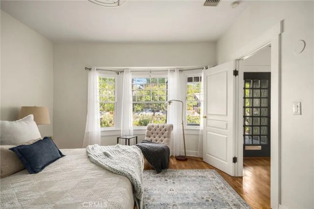 1037 Worcester Avenue, Pasadena, CA 91104
