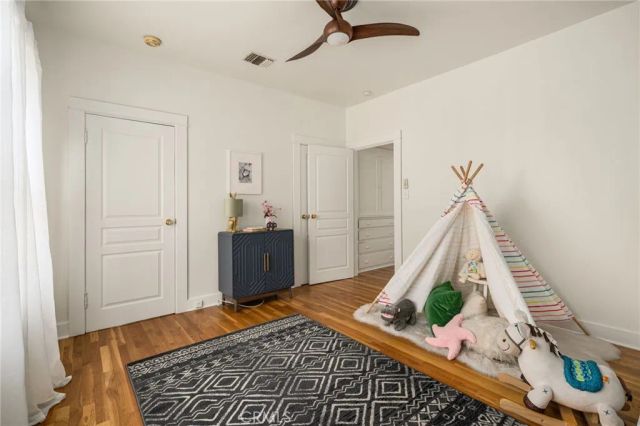 1037 Worcester Avenue, Pasadena, CA 91104