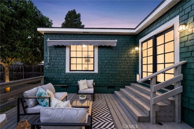 1037 Worcester Avenue, Pasadena, CA 91104