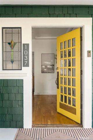 1037 Worcester Avenue, Pasadena, CA 91104