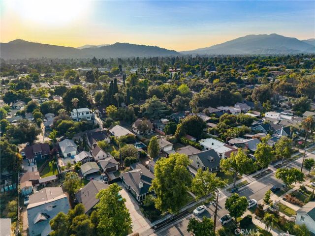 1037 Worcester Avenue, Pasadena, CA 91104
