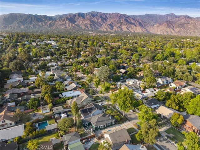 1037 Worcester Avenue, Pasadena, CA 91104