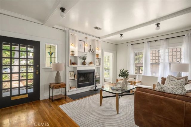 1037 Worcester Avenue, Pasadena, CA 91104
