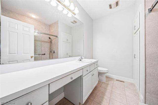35 Gullybrook Lane, Willoughby Hills, OH 44094