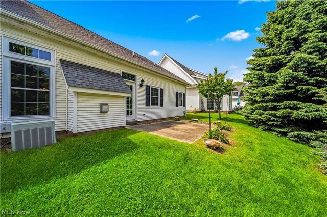 35 Gullybrook Lane, Willoughby Hills, OH 44094