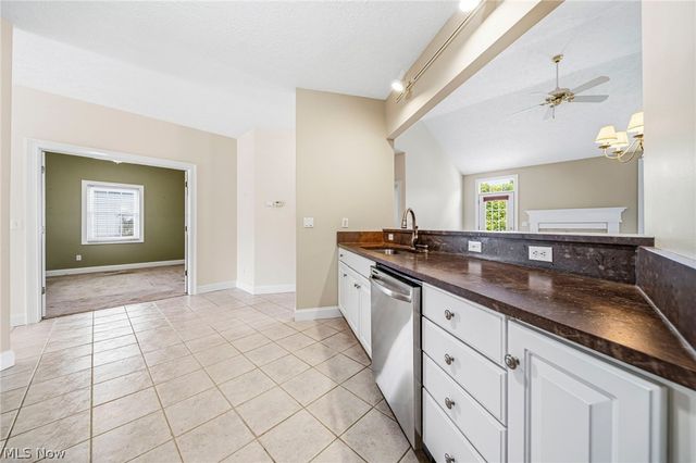 35 Gullybrook Lane, Willoughby Hills, OH 44094