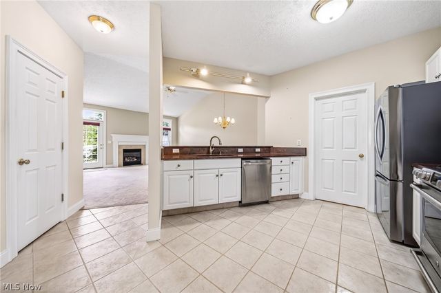 35 Gullybrook Lane, Willoughby Hills, OH 44094