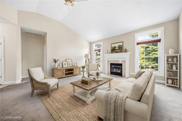 35 Gullybrook Lane, Willoughby Hills, OH 44094
