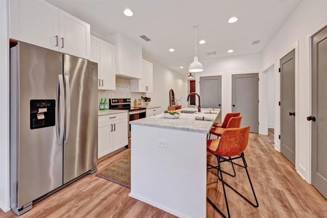 14 Becker Place NW, Atlanta, GA 30307