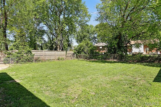 9137 Harold Drive, Woodson Terrace, MO 63134