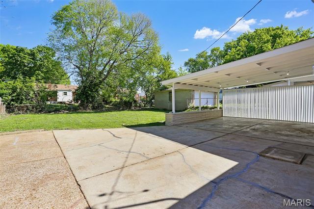 9137 Harold Drive, Woodson Terrace, MO 63134