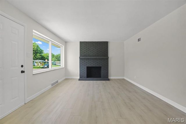 9137 Harold Drive, Woodson Terrace, MO 63134