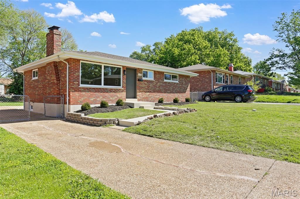 9137 Harold Drive, Woodson Terrace, MO 63134