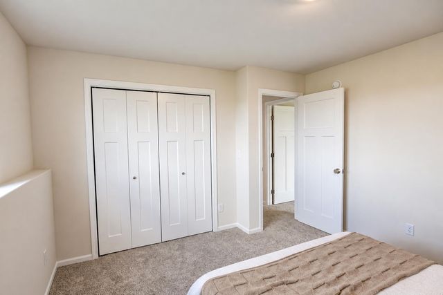 315 Lionheart Drive, Horace, ND 58047