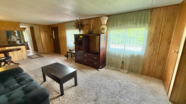 10889 Battlefield Memorial Highway, Berea, KY 40403