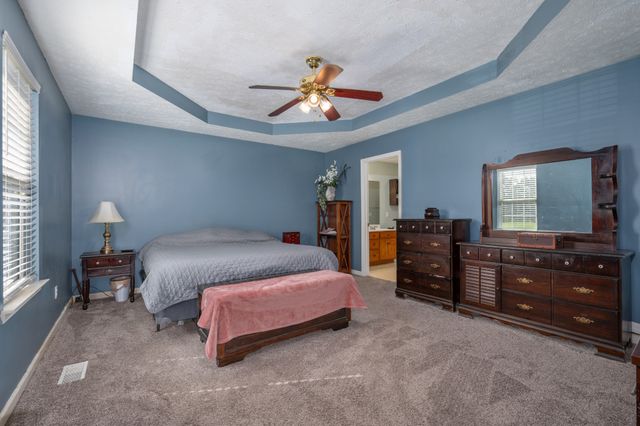 1922 Belotes Ferry Rd, Lebanon, TN 37087