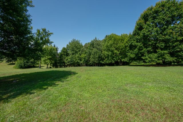 1922 Belotes Ferry Rd, Lebanon, TN 37087