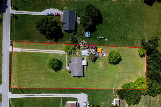 1922 Belotes Ferry Rd, Lebanon, TN 37087