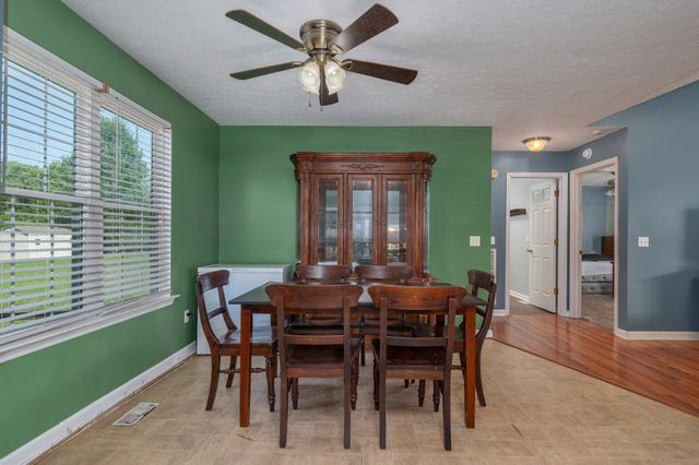 1922 Belotes Ferry Rd, Lebanon, TN 37087