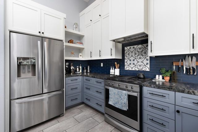 553 Venice Avenue, Dinuba, CA 93618