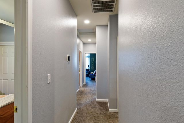 553 Venice Avenue, Dinuba, CA 93618