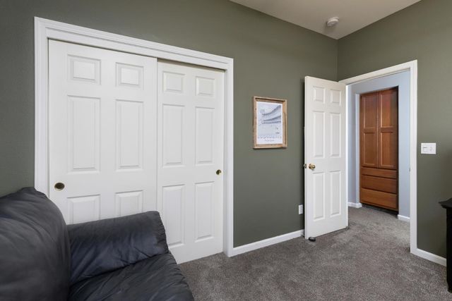 553 Venice Avenue, Dinuba, CA 93618