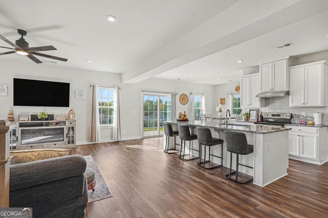 864 Maduro Way, Mcdonough, GA 30253
