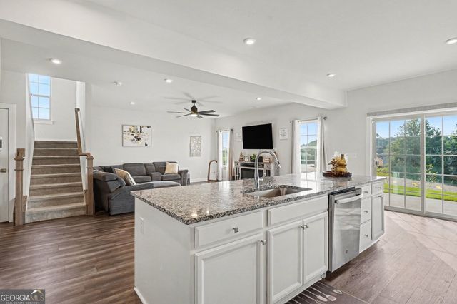 864 Maduro Way, Mcdonough, GA 30253