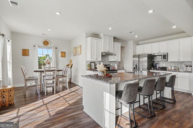 864 Maduro Way, Mcdonough, GA 30253