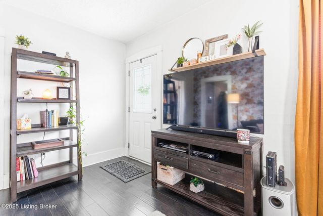 509 E Brandeis Ave, Louisville, KY 40217