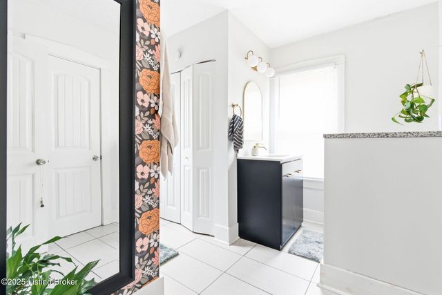 509 E Brandeis Ave, Louisville, KY 40217