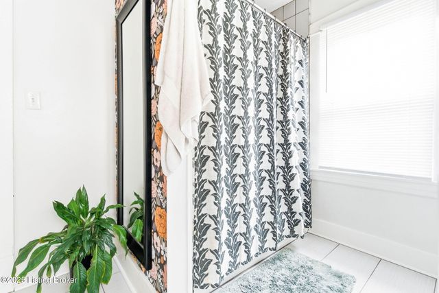 509 E Brandeis Ave, Louisville, KY 40217