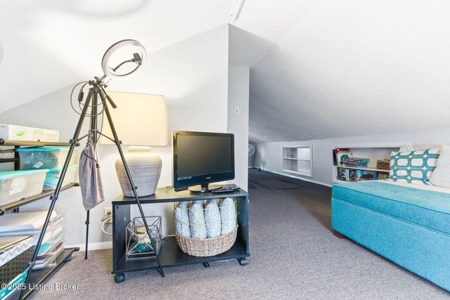 509 E Brandeis Ave, Louisville, KY 40217