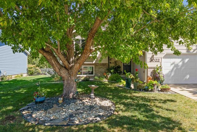 3022 GYPSEY RD, Rapid City, SD 57703