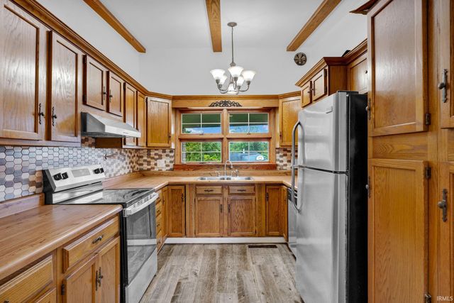 316 Eastwood Drive, Bedford, IN 47421