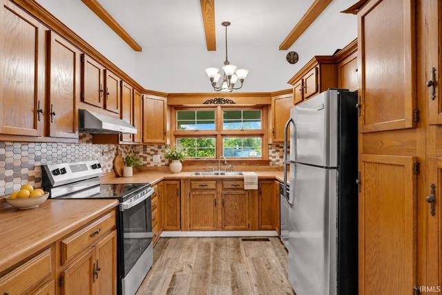 316 Eastwood Drive, Bedford, IN 47421