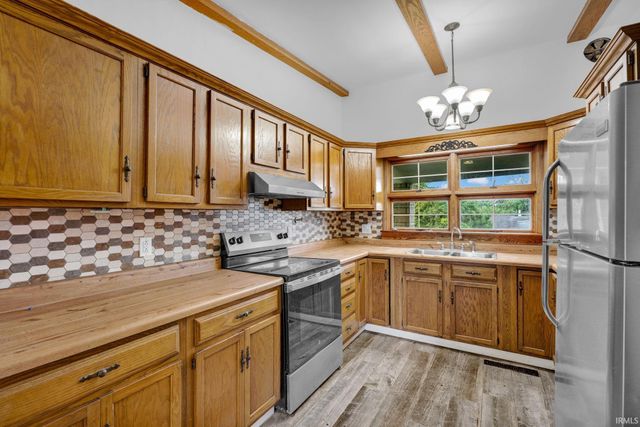 316 Eastwood Drive, Bedford, IN 47421
