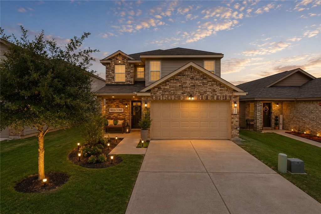 2049 Oakwood Forest Drive, Bryan, TX 77803 — exterior