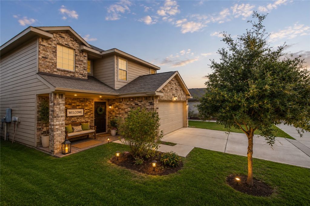 2049 Oakwood Forest Drive, Bryan, TX 77803 — photo 2