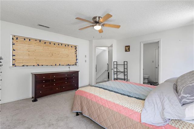 5041 Heathglen CIR, Virginia Beach, VA 23456