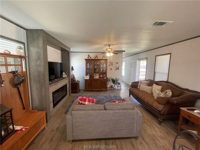 11320 Old Hearne, Bryan, TX 77807