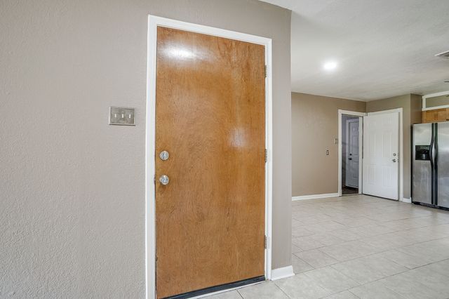 204 Mildred Lane, Benbrook, TX 76126