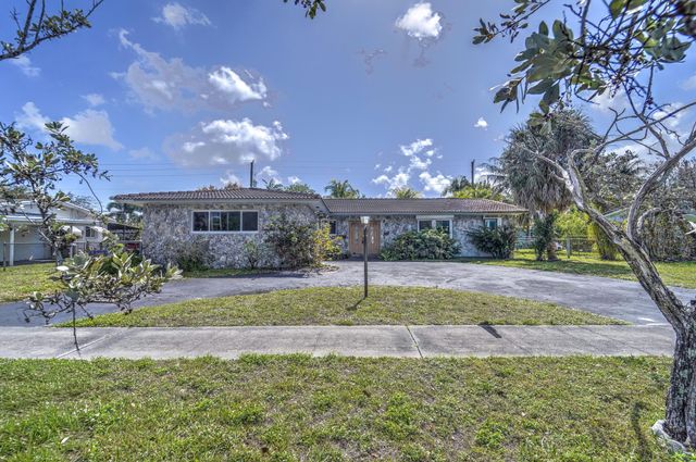 729 N Rainbow N Drive Drive, Hollywood, FL 33021