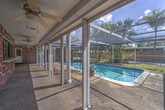 729 N Rainbow N Drive Drive, Hollywood, FL 33021