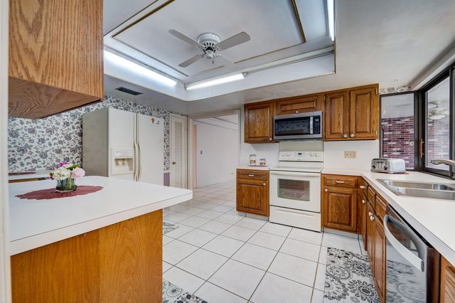 729 N Rainbow N Drive Drive, Hollywood, FL 33021