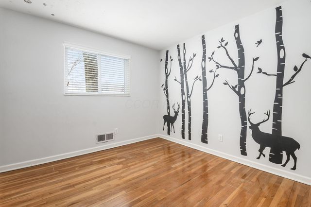 2674 Woodstock Road, Upper Arlington, OH 43221